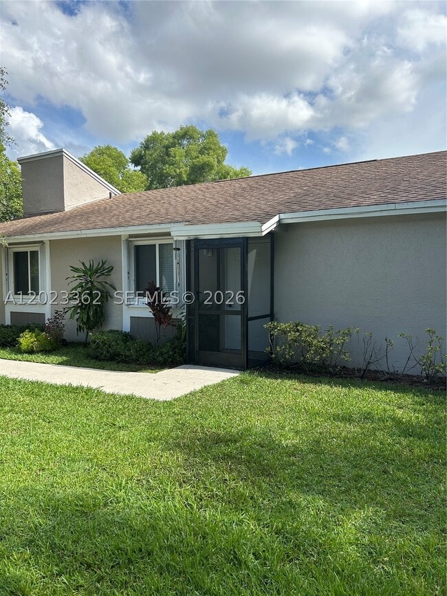 Building Photo - 578 Woodgate Cir