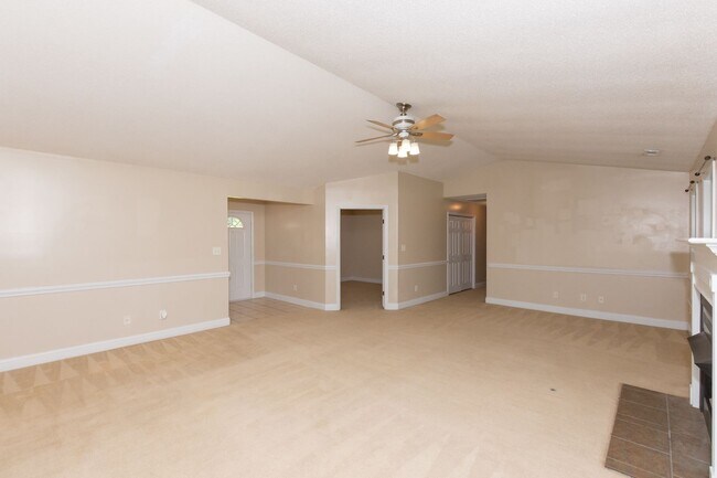 Building Photo - 214 Lee Rogers Rd