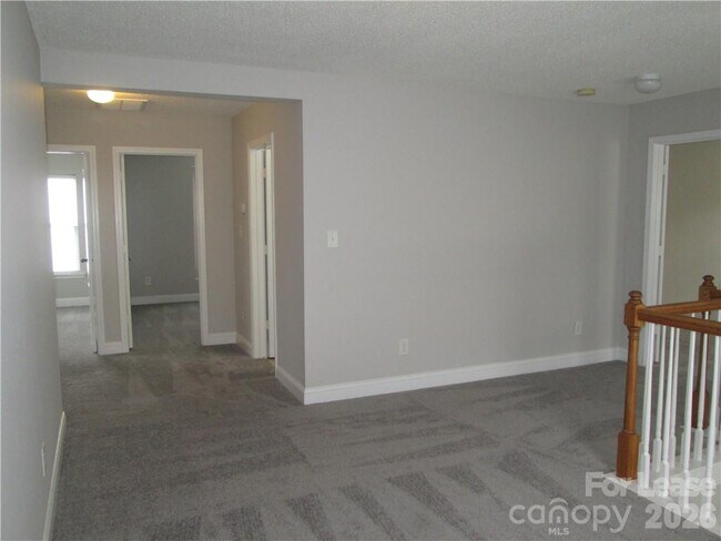 Building Photo - 12623 Cumberland Cove Dr