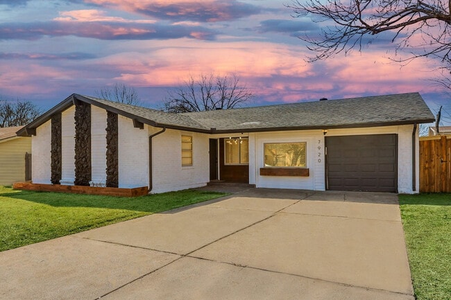 Building Photo - 7920 Limerick Ln