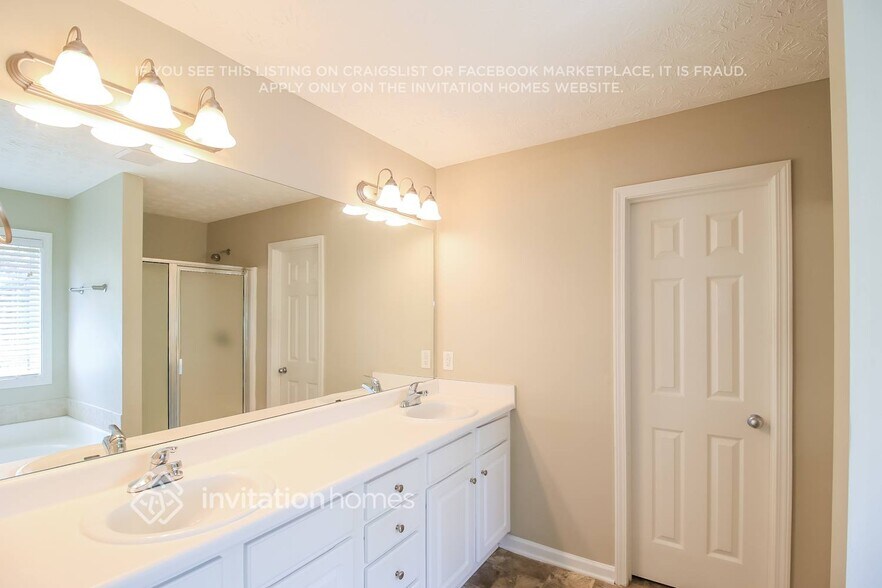 Building Photo - 4111 Silvery Way