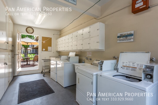 Building Photo - 335 S Los Robles Ave