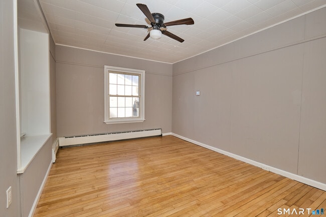 Building Photo - 121 Johnson St