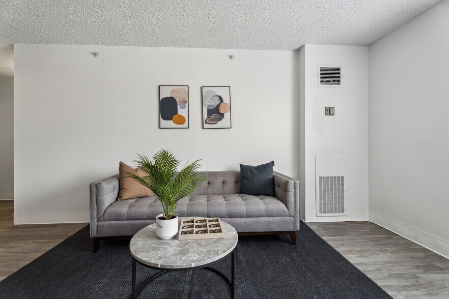Building Photo - 1711 Bellevue Ave