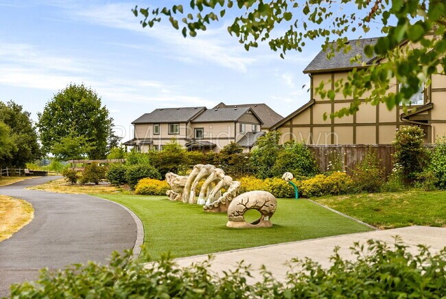 Building Photo - 14780 NW Hydrangea Ct