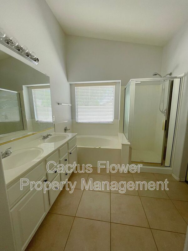 Building Photo - 2392 E Morelos St