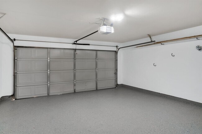 Building Photo - 15807 Little Miss Creek Dr