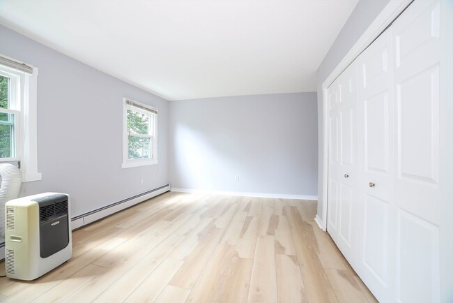 Building Photo - 64 Camelot Dr