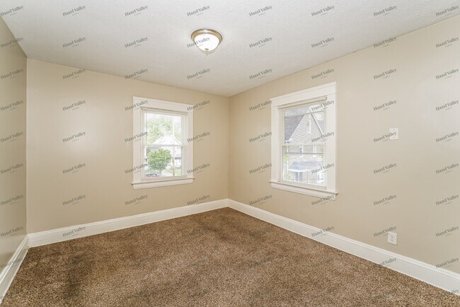 Building Photo - 10811 Sprague Ave
