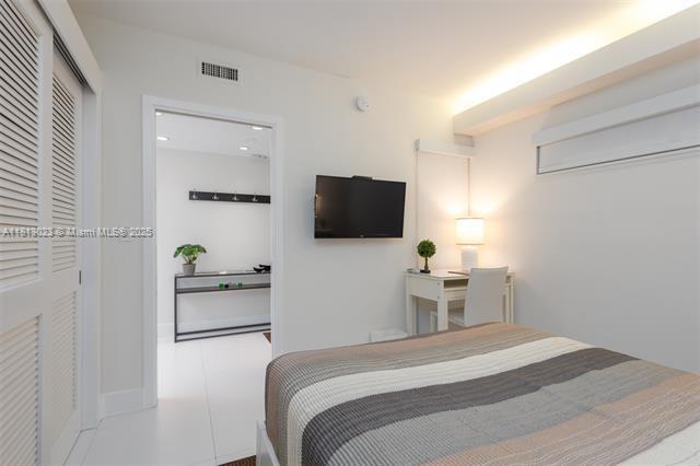 Building Photo - 161 Crandon Blvd