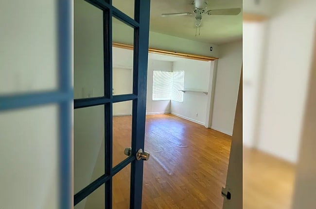 Building Photo - 515 SW 4th Ave