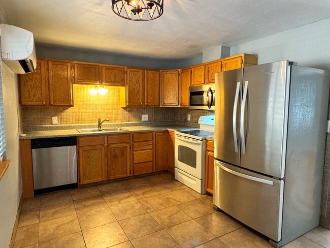Building Photo - 8305 Acoma St