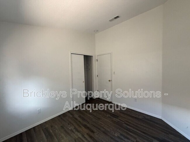 Building Photo - 6019 Full Moon Ave NW