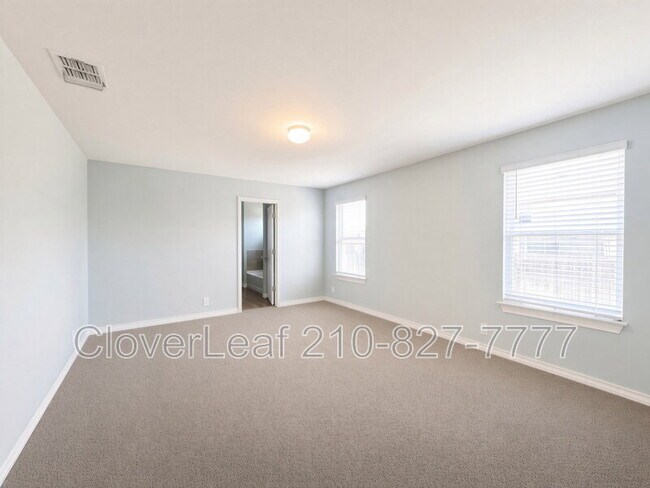 Building Photo - 8936 Taylor Grv