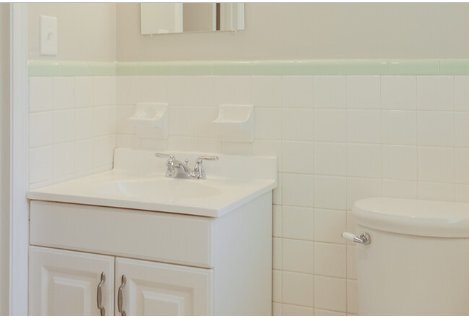 Building Photo - 560 Old Lundy Rd