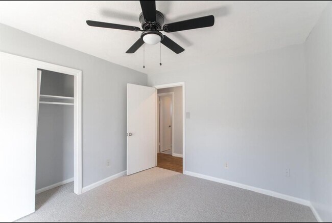 Building Photo - 8503 Braes River Dr