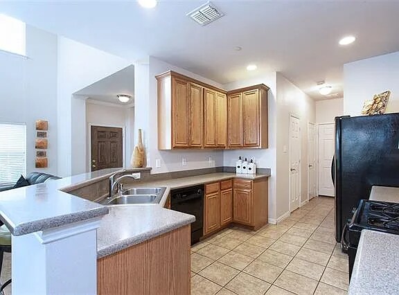 Building Photo - 4601 Penelope Ln