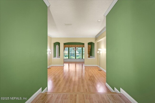 Building Photo - 1028 Meadow View Ln