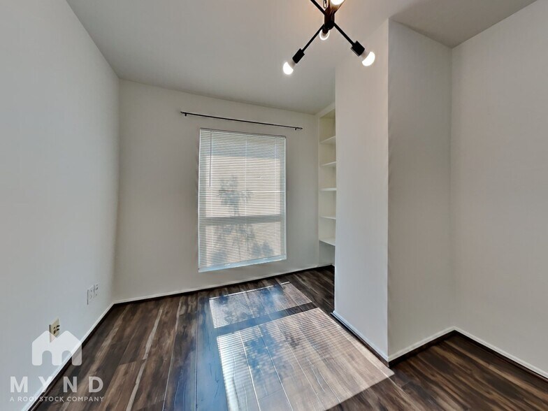 Building Photo - 5810 Langfield Rd