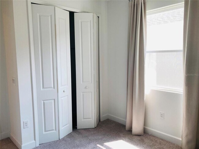 Building Photo - 10337 Church Hammock Rd