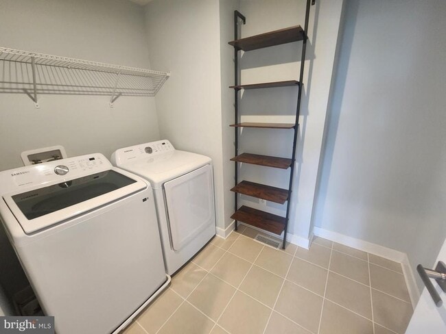 Building Photo - 771 Switchgrass Ct
