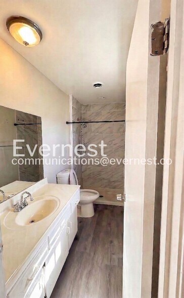 Building Photo - 13002 Crystal Ave