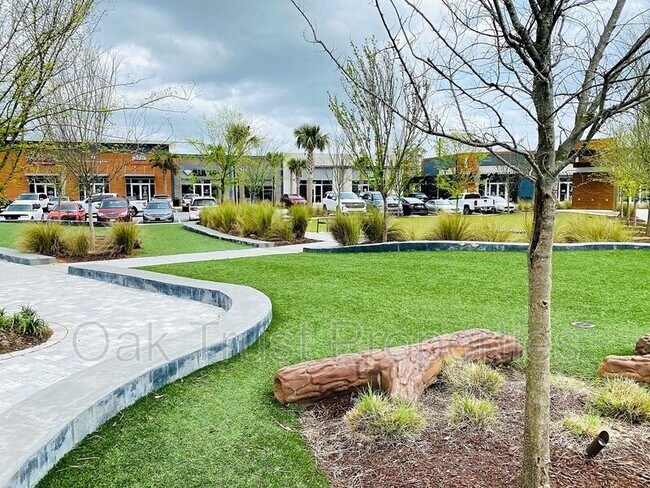 Building Photo - 225 Scholar Way