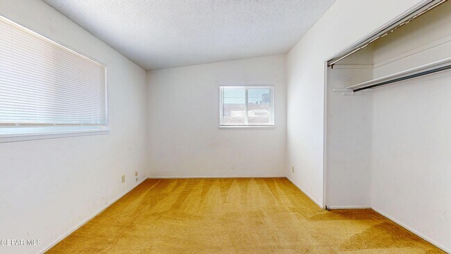 Building Photo - 4553 Skylark Way
