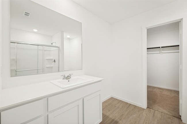 Building Photo - 14188 Golden Brg Dr