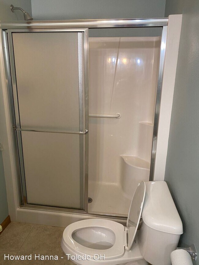 Building Photo - 2 br, 2 bath House - 552 Crystal Lake