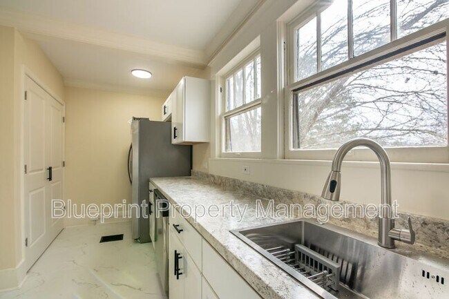 Building Photo - 718 78th St S