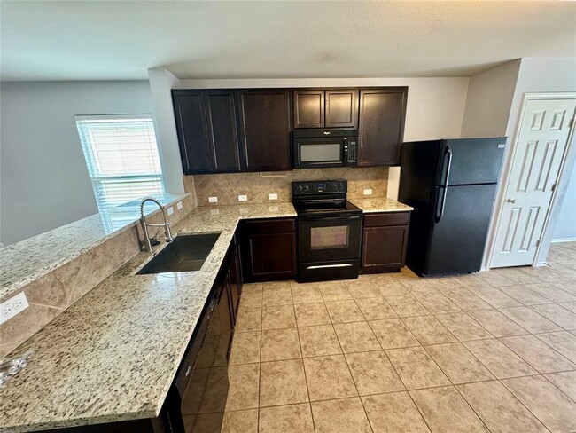 Building Photo - 5816 Knoll Pines Pass