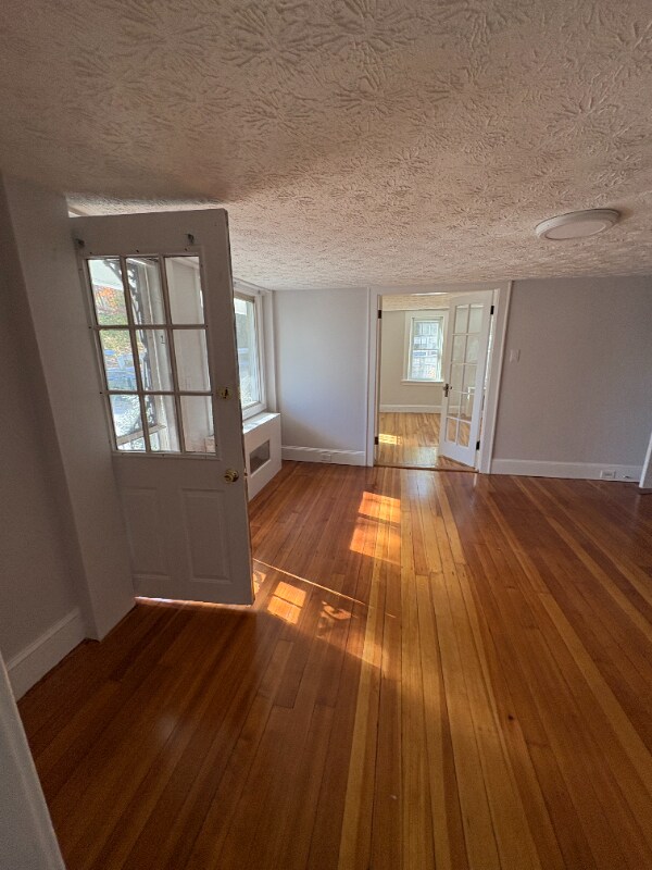 Building Photo - 891 Mammoth Rd