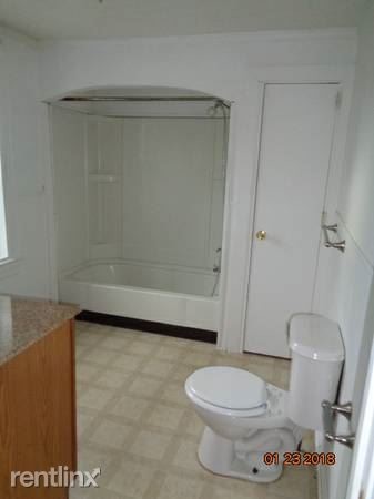 Building Photo - 3 br, 1 bath House - 356 Mercer Ave