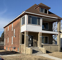 Building Photo - 216 Pilgrim St
