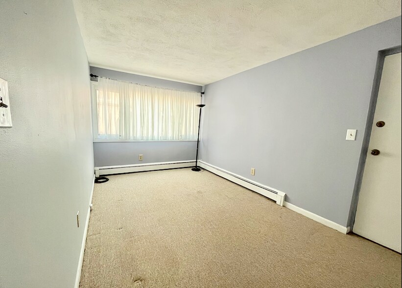 Bed room 2 - 113 Walnut St