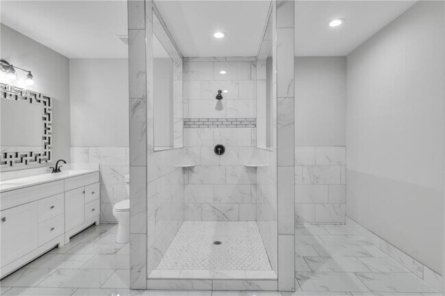 Building Photo - 3671 Hamilton Mill Rd