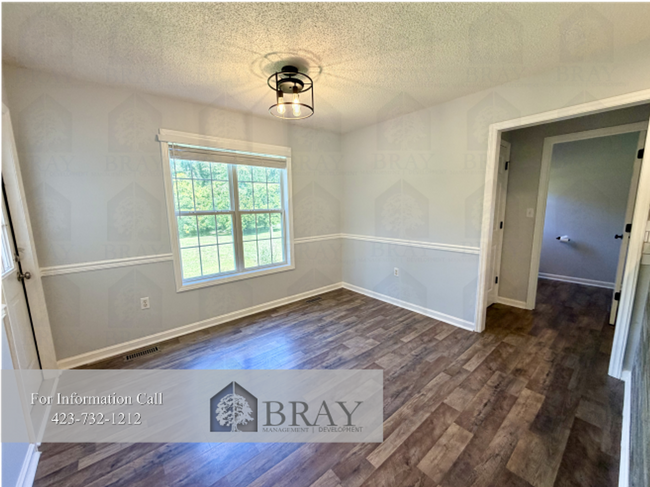 Building Photo - Updated spacious 4-Bedroom Near Boones Creek