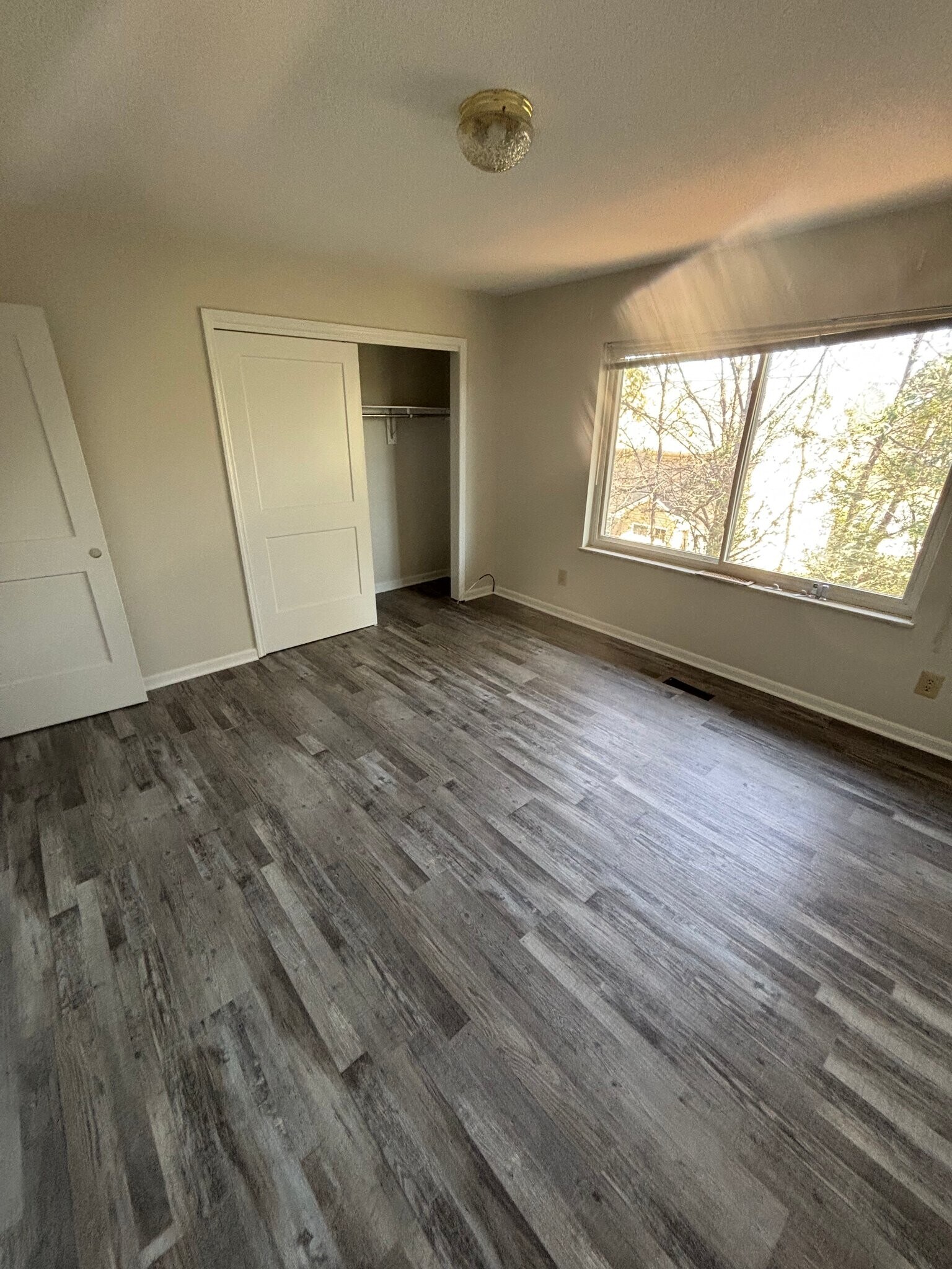 Building Photo - 106 Asbury Way