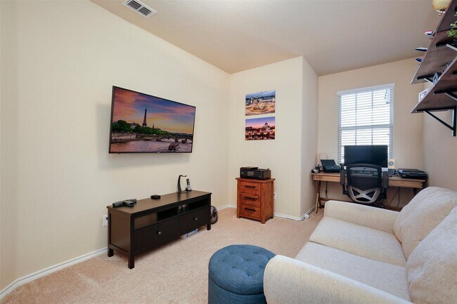 Building Photo - Haslet 4 Bedroom Home