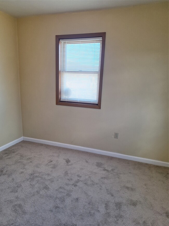 Building Photo - 2 Jefferson Ave