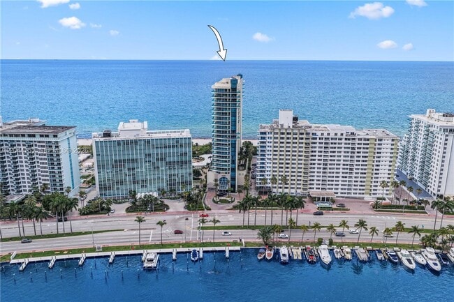 Building Photo - 5025 Collins Ave