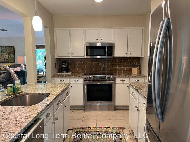 Building Photo - 2 br, 2 bath House - 4 Pender Lane