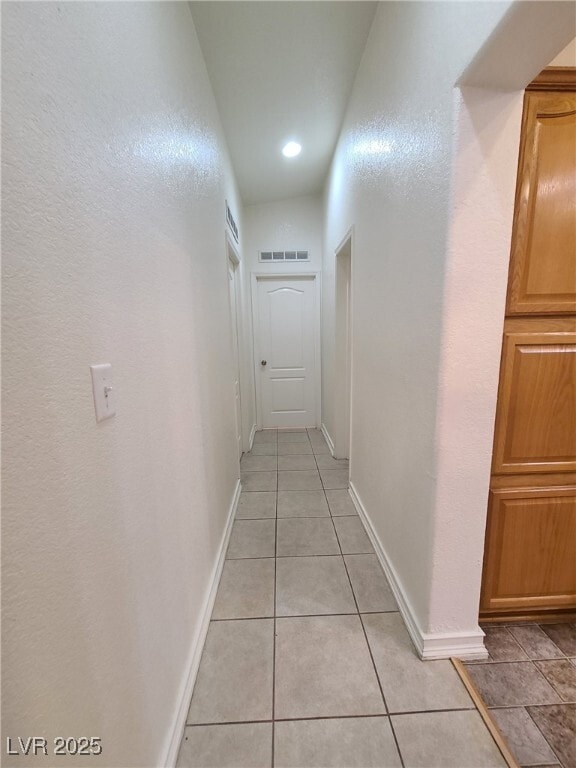 Building Photo - 850 Montecito Dr
