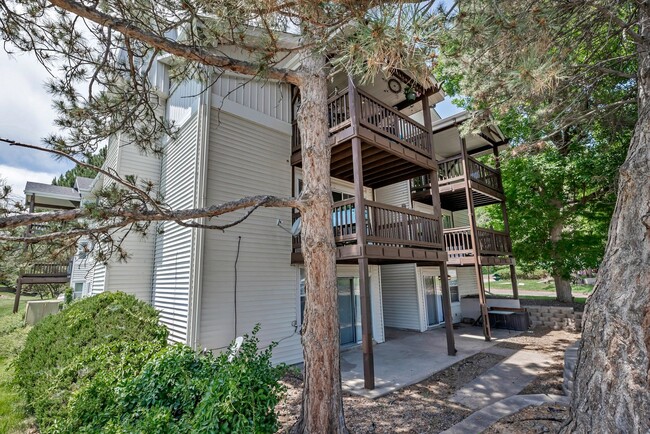 Building Photo - Remodeled 1 bed 1 bath condo for rent at V...