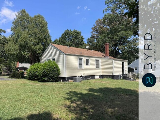 Building Photo - 5231 Rockland Rd