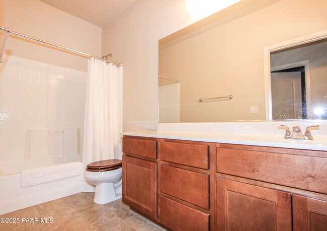 Building Photo - 2677 Capella Dr