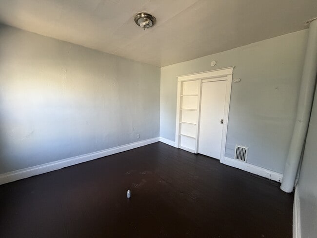 Building Photo - 131 Rauber St