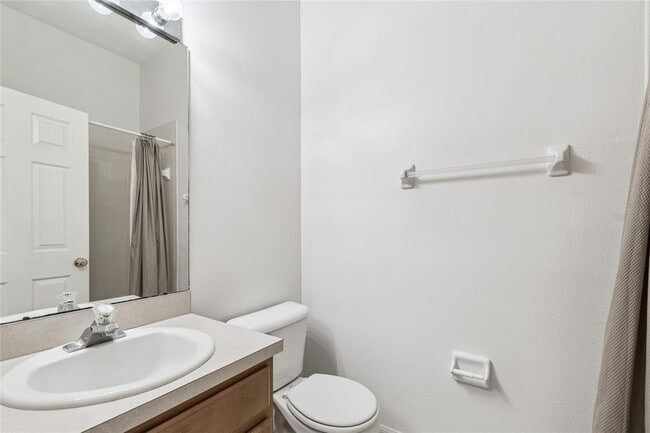 Building Photo - 571 Shoreham Ct NE