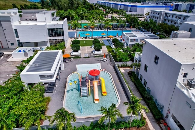 Building Photo - 6630 NW 104th Path